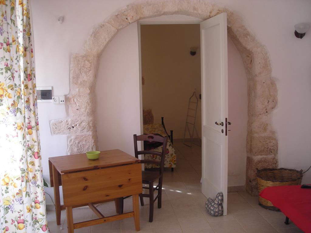Masseria Ferri 奥斯图尼 客房 照片